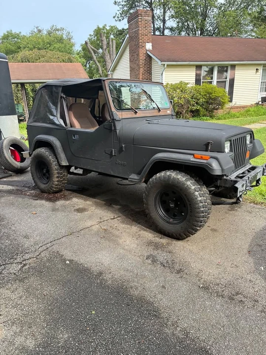 1992 Jeep YJ Wrangler - Image 2 of 3