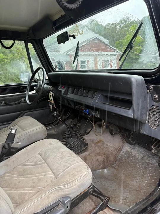 1992 Jeep YJ Wrangler - Image 14 of 16