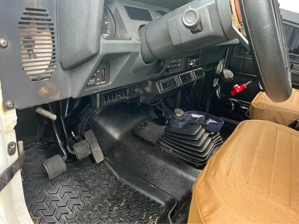 1992 Jeep YJ Wrangler - Image 4 of 7