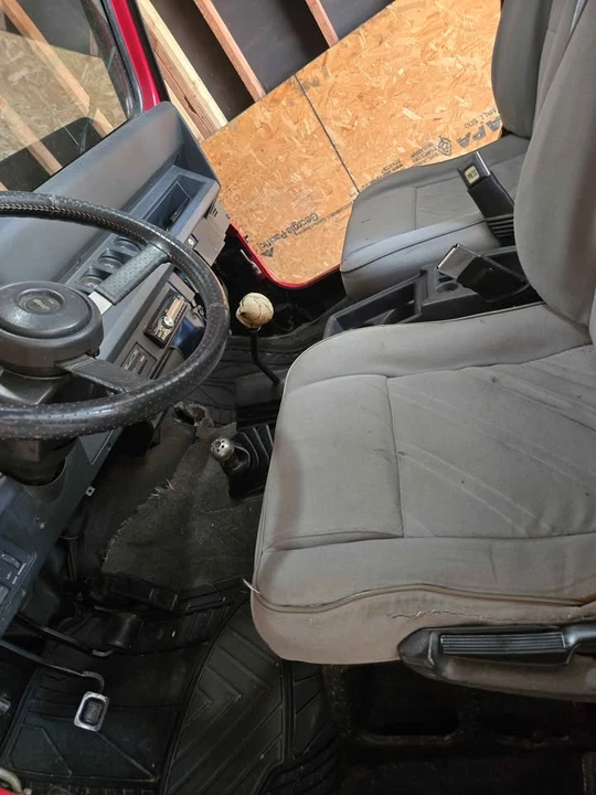 1992 Jeep YJ Wrangler - Image 6 of 6