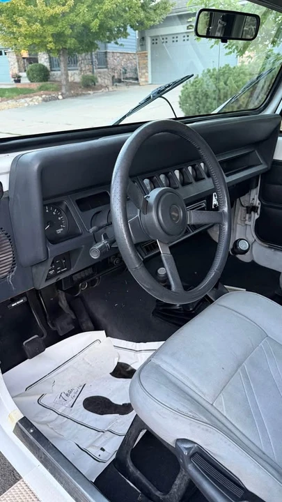 1992 Jeep YJ Wrangler - Image 10 of 11
