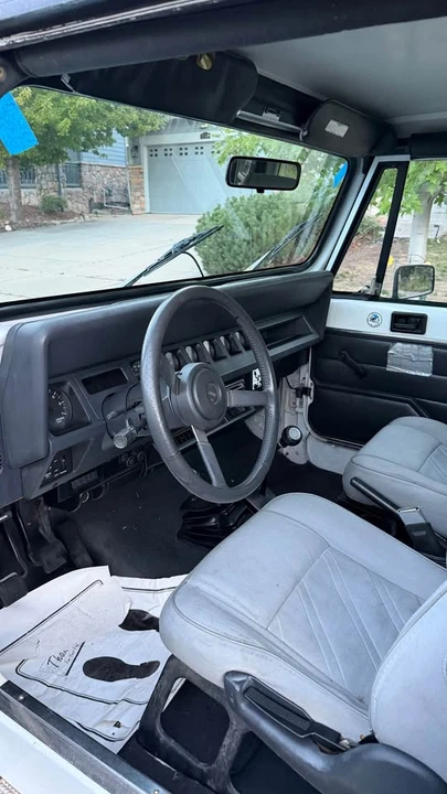 1992 Jeep YJ Wrangler - Image 9 of 11