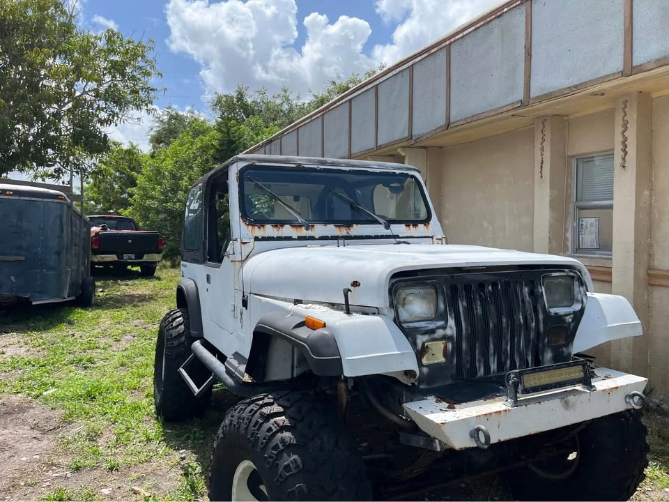 1992 Jeep YJ Wrangler - Image 12 of 16