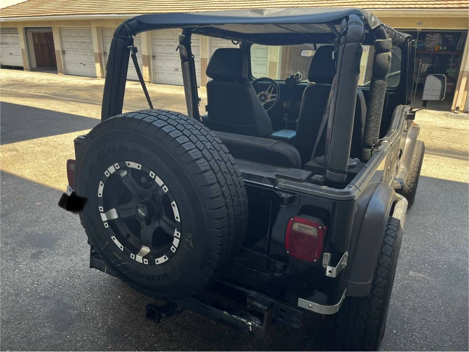 1992 Jeep YJ Wrangler - Image 4 of 11