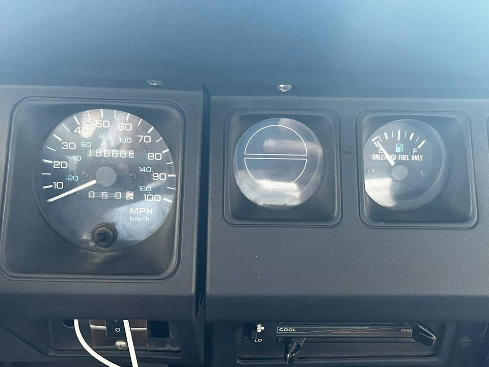 1992 Jeep YJ Wrangler - Image 9 of 11