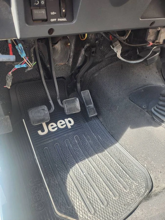 1992 Jeep YJ Wrangler - Image 8 of 24