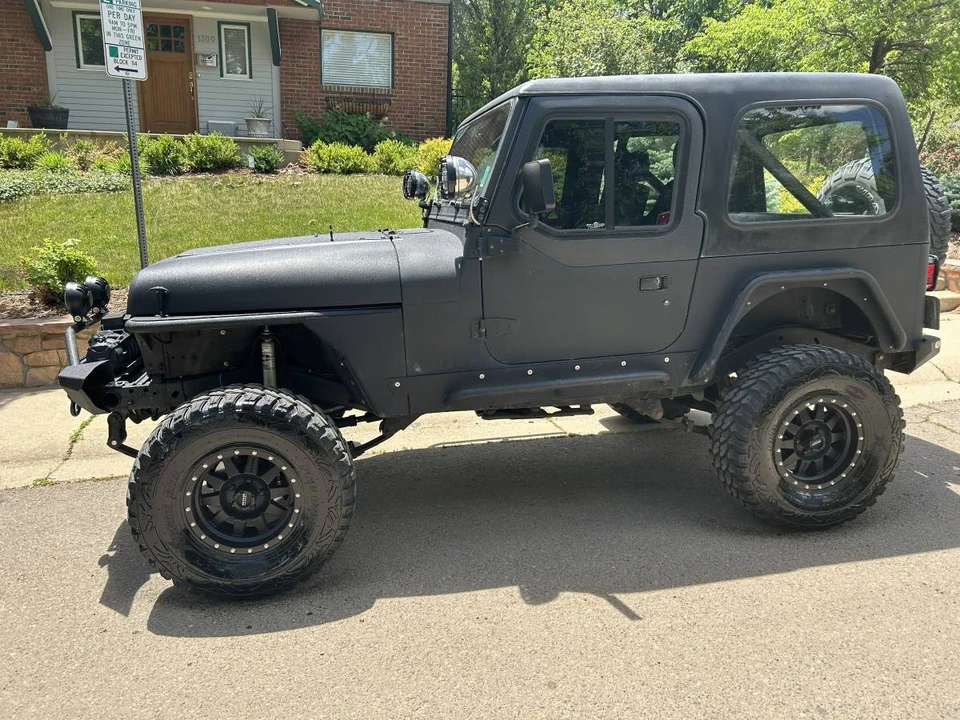 1992 Jeep YJ Wrangler - Image 3 of 23