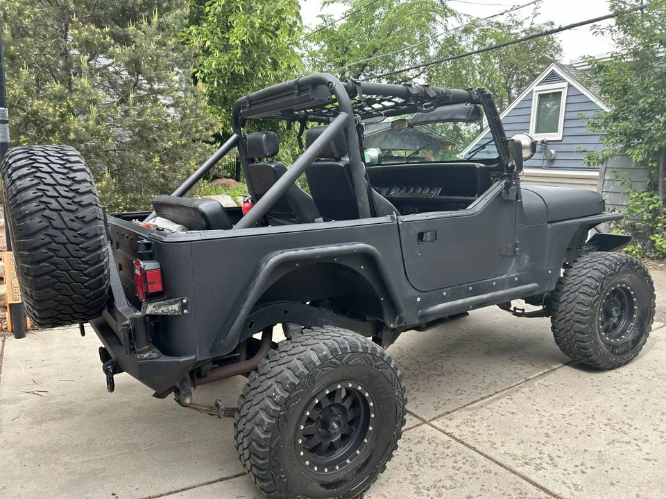 1992 Jeep YJ Wrangler - Image 17 of 23