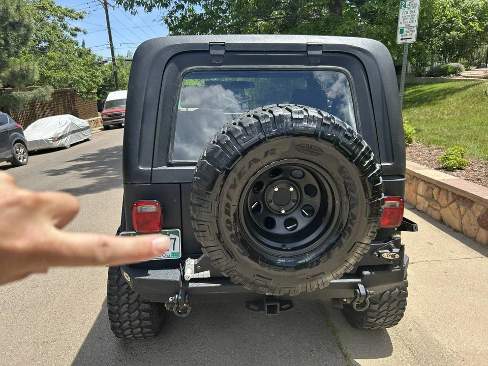 1992 Jeep YJ Wrangler - Image 4 of 23