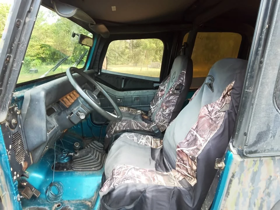 1992 Jeep YJ Wrangler - Image 5 of 6