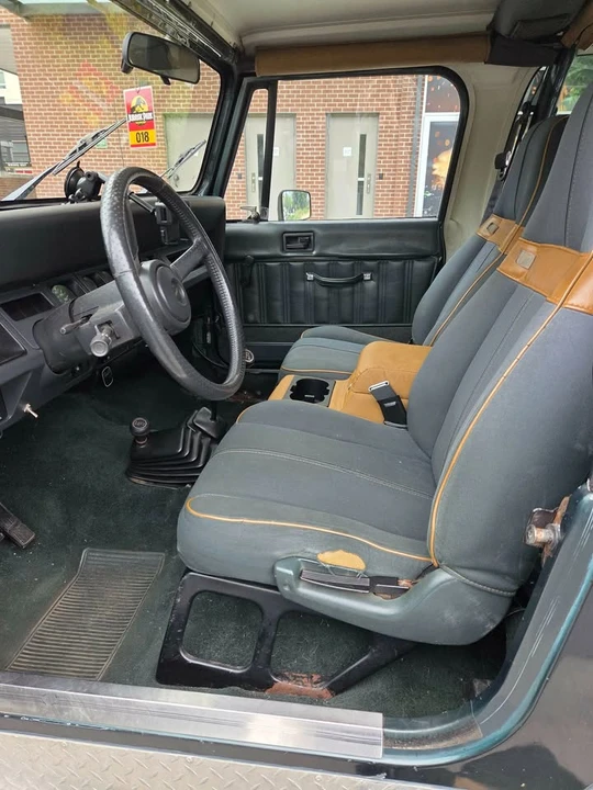1992 Jeep YJ Wrangler - Image 9 of 20