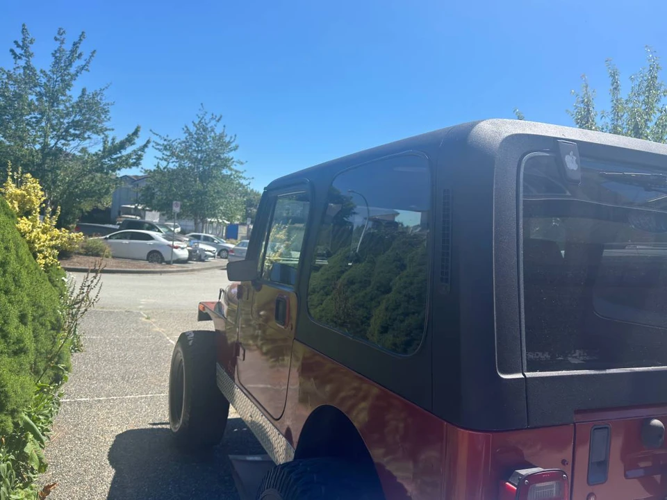 1992 Jeep YJ Wrangler - Image 4 of 13