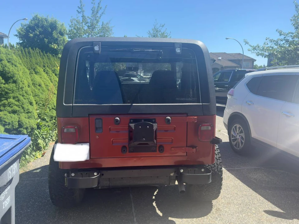 1992 Jeep YJ Wrangler - Image 6 of 13
