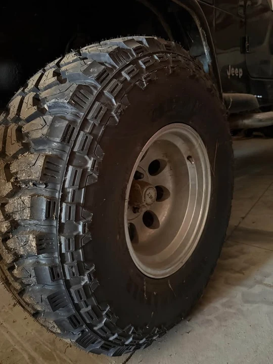 1992 Jeep YJ Wrangler - Image 3 of 4