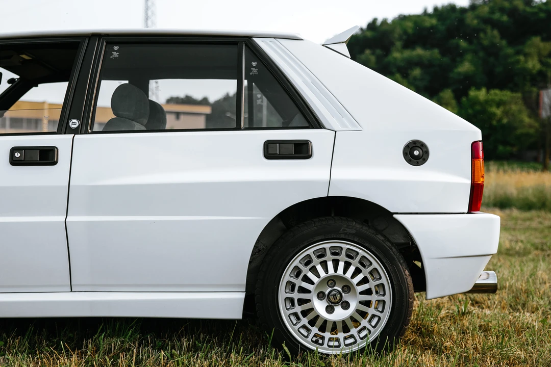 1992 Lancia Delta 1st Gen - Image 18 of 31