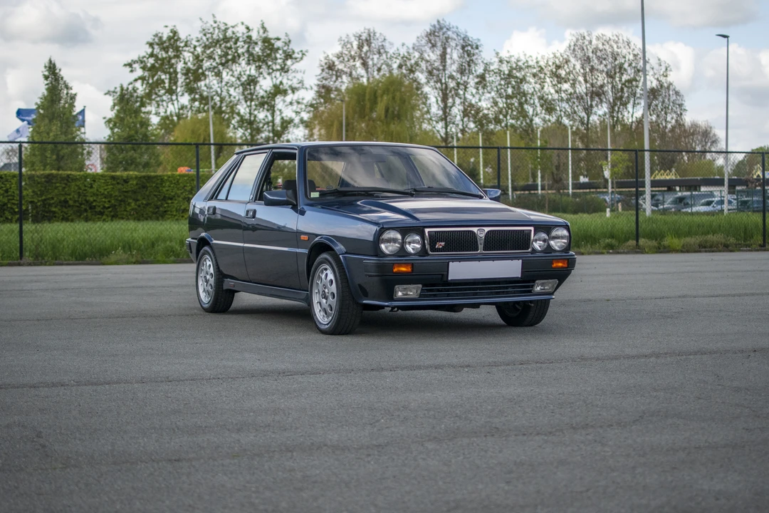 1992 Lancia Delta 1st Gen - Image 16 of 31