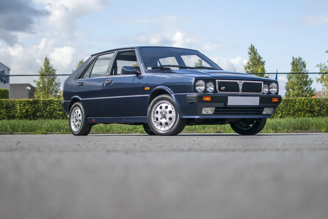 1992 Lancia Delta 1st Gen - Image 21 of 31