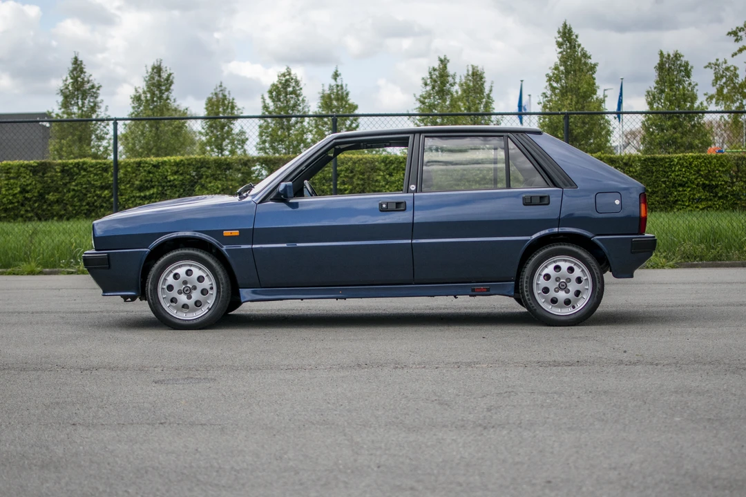 1992 Lancia Delta 1st Gen - Image 12 of 31