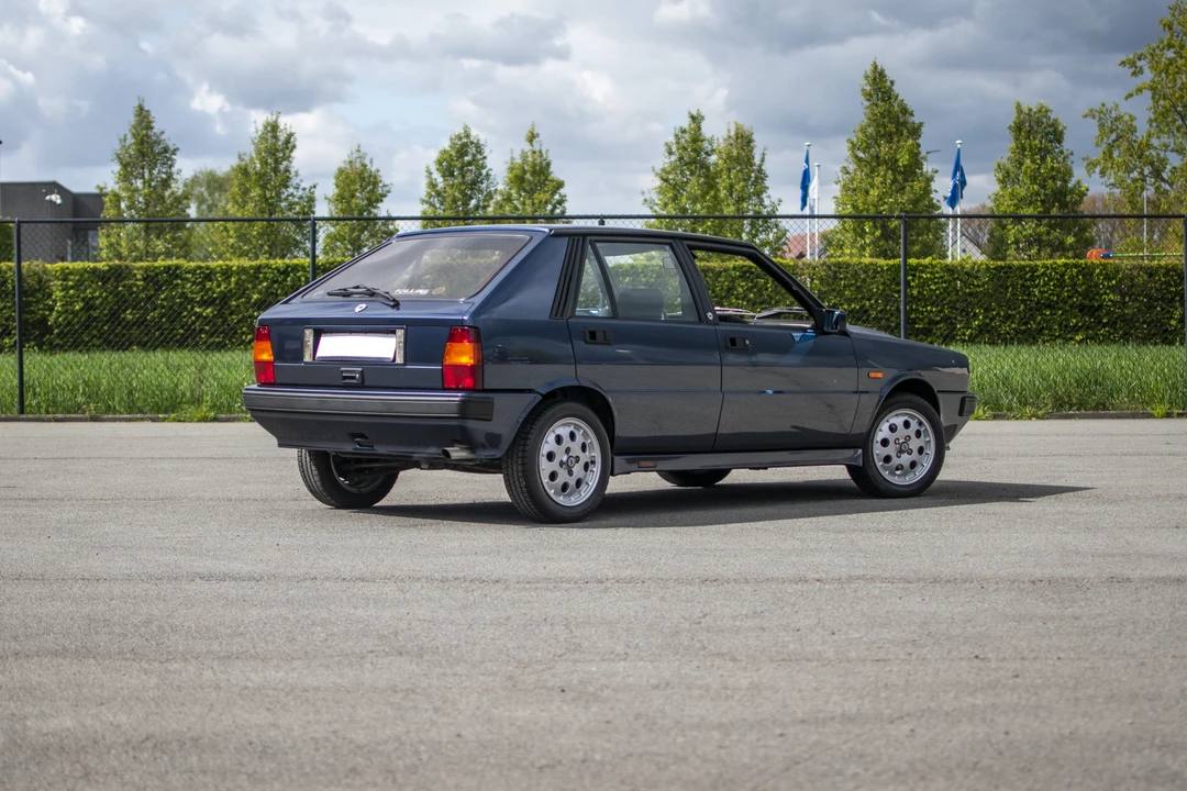 1992 Lancia Delta 1st Gen - Image 15 of 31