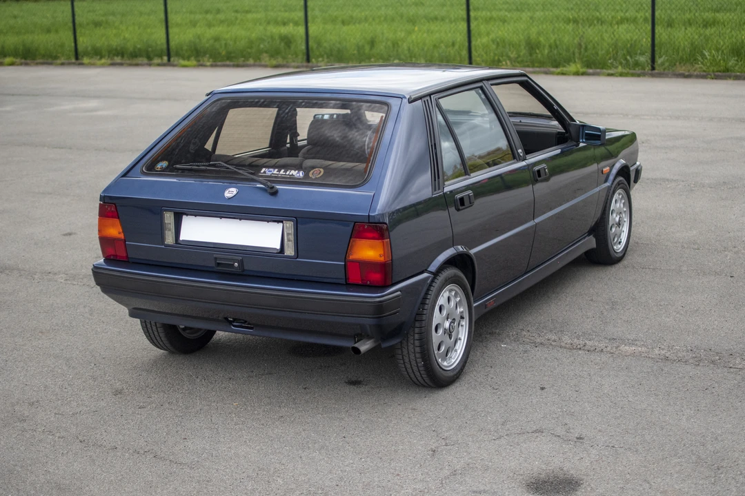 1992 Lancia Delta 1st Gen - Image 8 of 31