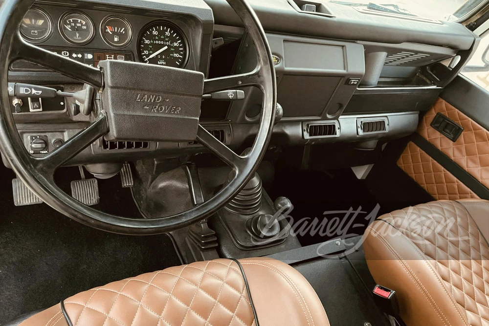 1992 Land Rover Defender 110 - Image 19 of 27