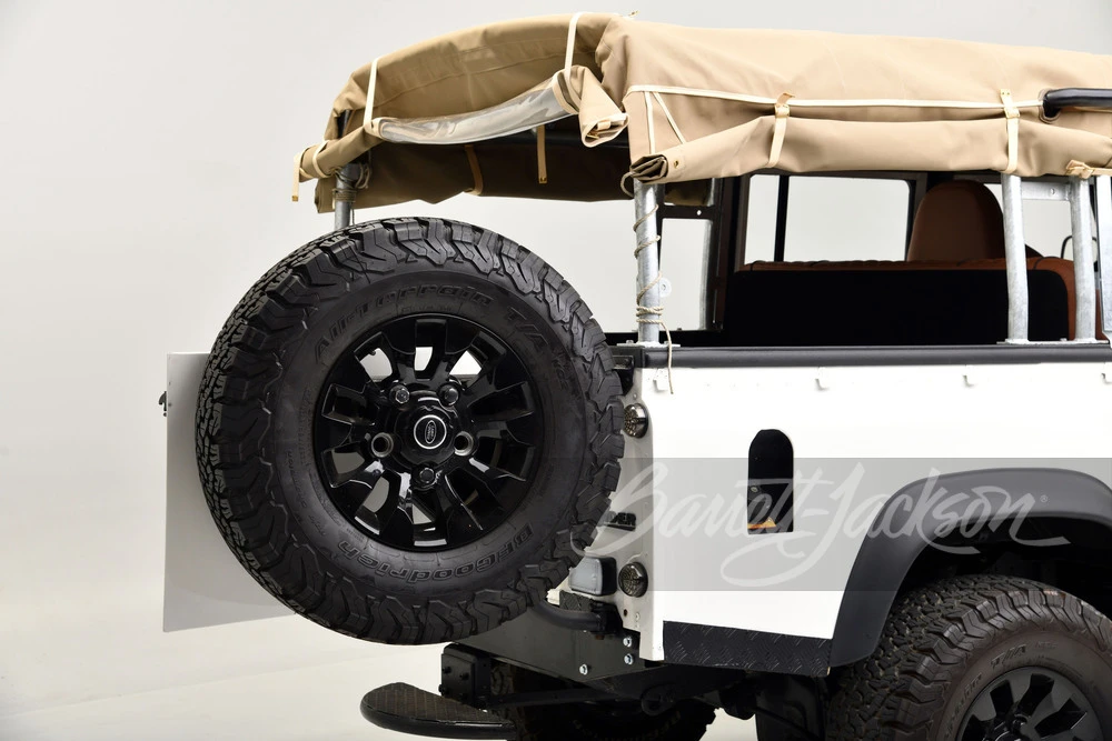 1992 Land Rover Defender 110 - Image 21 of 29