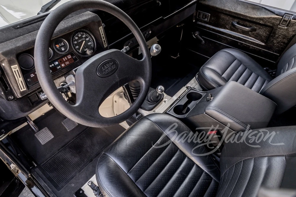 1992 Land Rover Defender 110 - Image 3 of 17