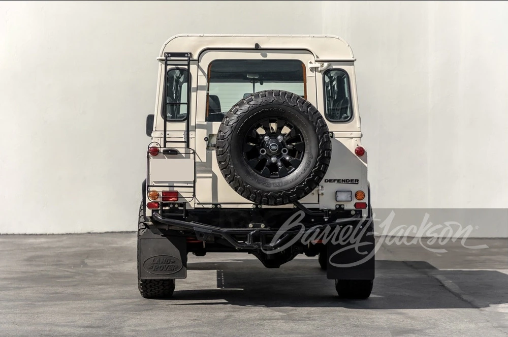 1992 Land Rover Defender 110 - Image 7 of 17