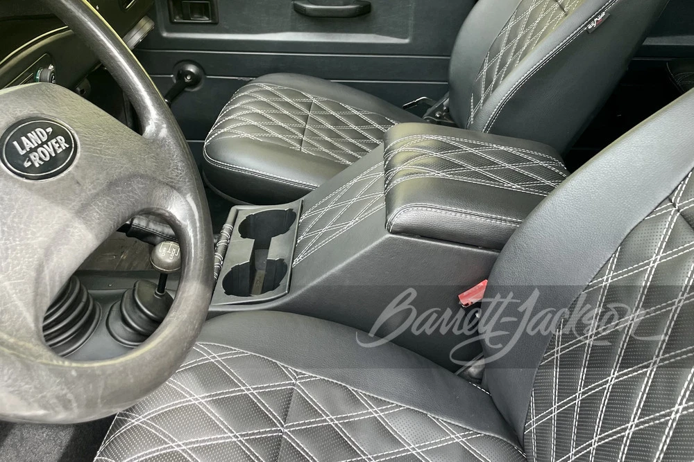 1992 Land Rover Defender 110 - Image 3 of 10