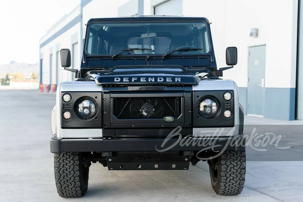 1992 Land Rover Defender 110 - Image 5 of 31