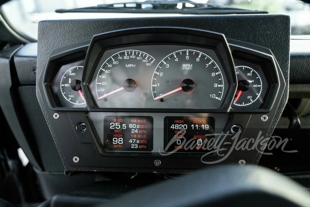 1992 Land Rover Defender 110 - Image 11 of 31