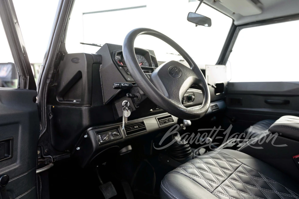 1992 Land Rover Defender 110 - Image 7 of 31