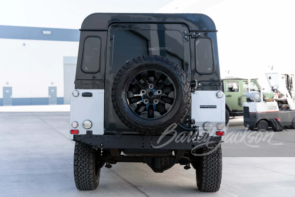 1992 Land Rover Defender 110 - Image 13 of 31