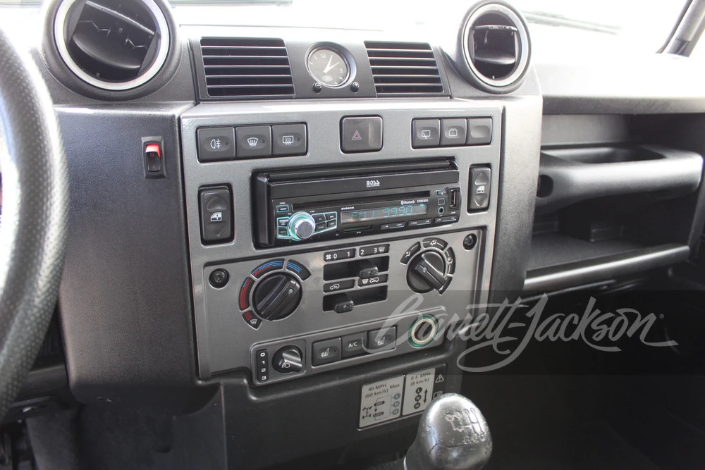 1992 Land Rover Defender 90 - Image 11 of 31