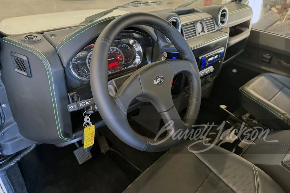 1992 Land Rover Defender - Image 7 of 14