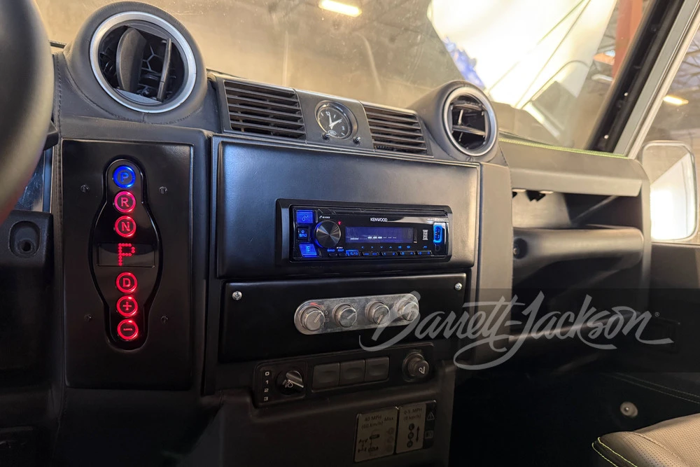1992 Land Rover Defender - Image 8 of 14