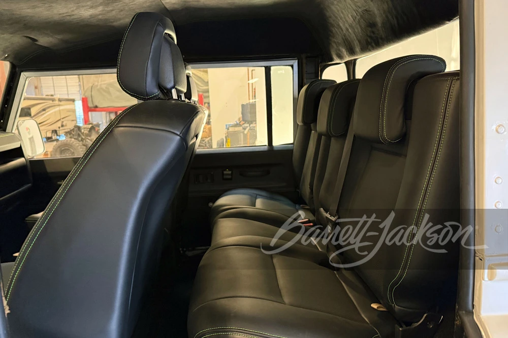 1992 Land Rover Defender - Image 9 of 14