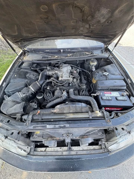 1992 Lexus LS 1st Gen - Image 9 of 10