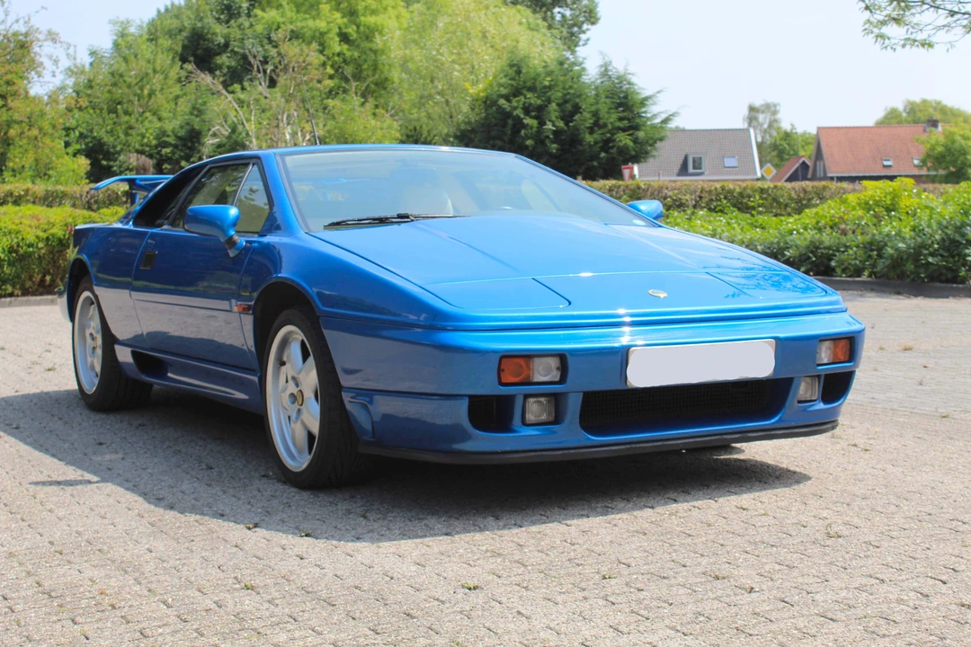 1992 Lotus Esprit Series 4 - Image 17 of 18