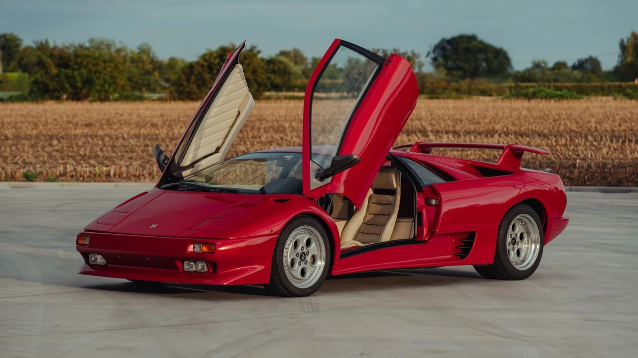 1992 Lamborghini Diablo - Image 23 of 31