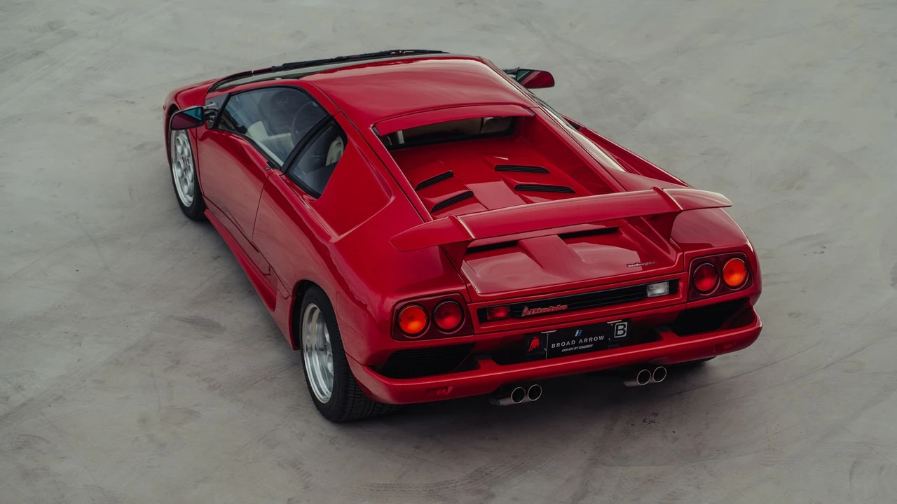 1992 Lamborghini Diablo - Image 17 of 31