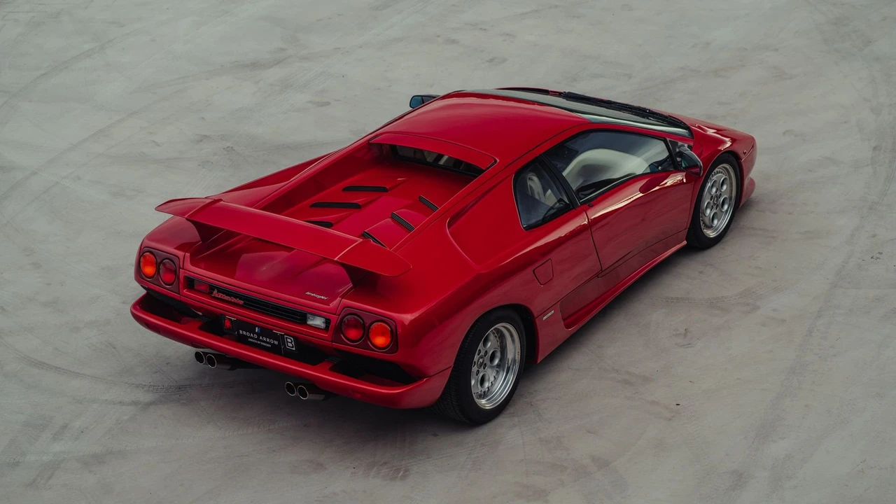 1992 Lamborghini Diablo - Image 13 of 31