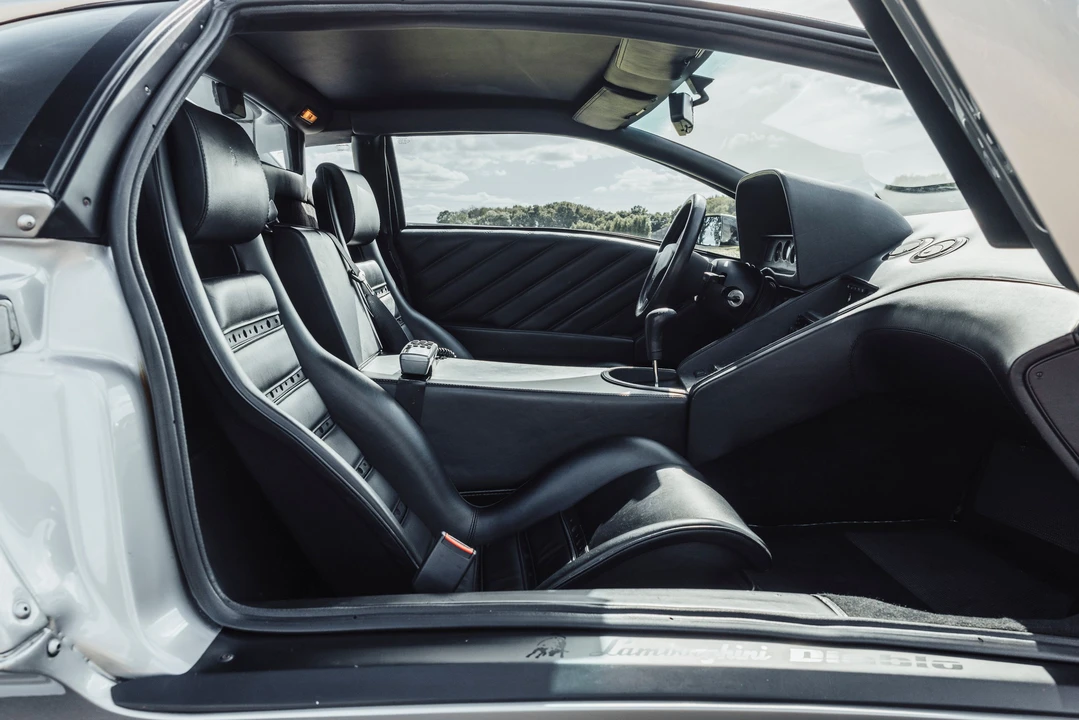 1992 Lamborghini Diablo - Image 14 of 31
