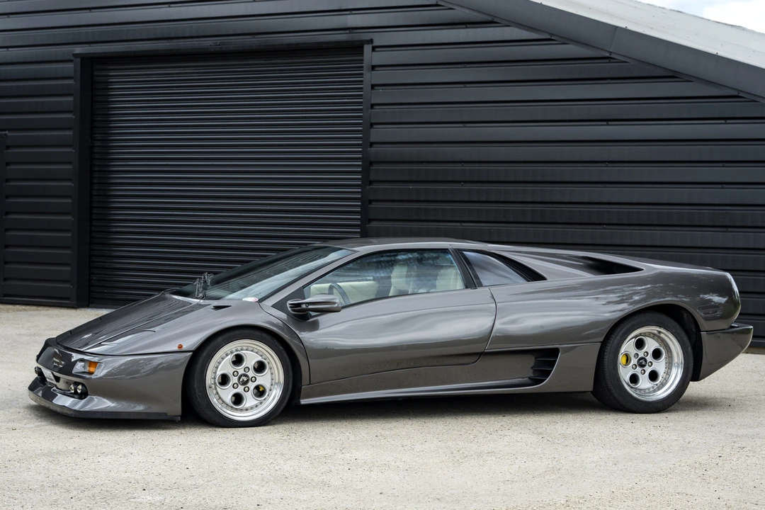 1992 Lamborghini Diablo - Image 11 of 31