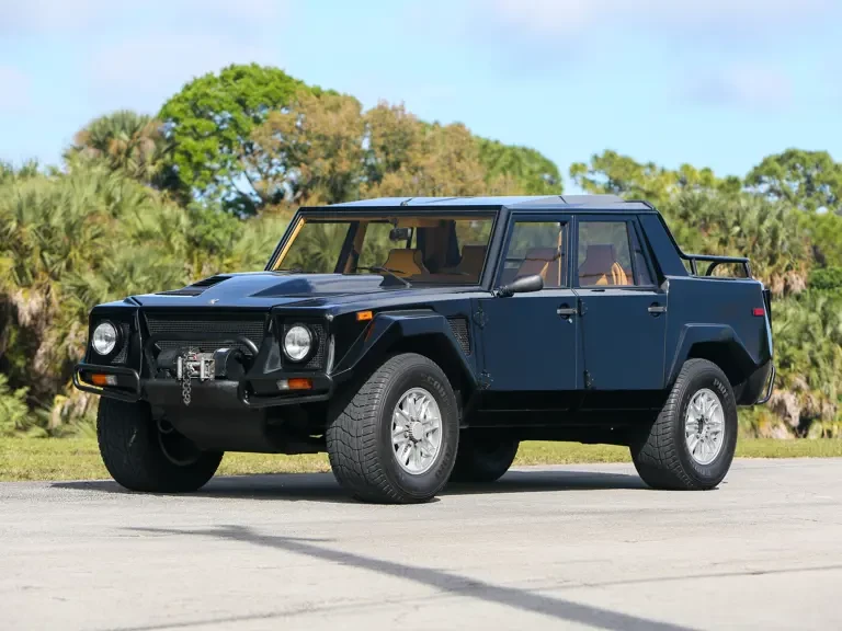 1992 Lamborghini LM002 - Image 2 of 31
