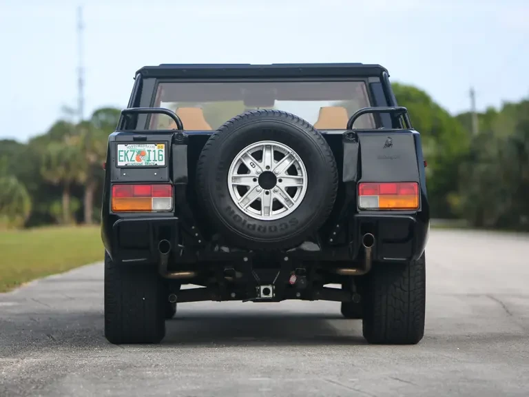 1992 Lamborghini LM002 - Image 9 of 31