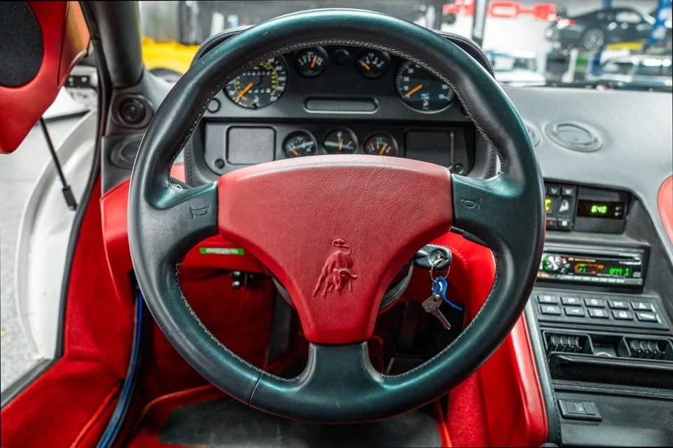 1992 Lamborghini Diablo - Image 10 of 15