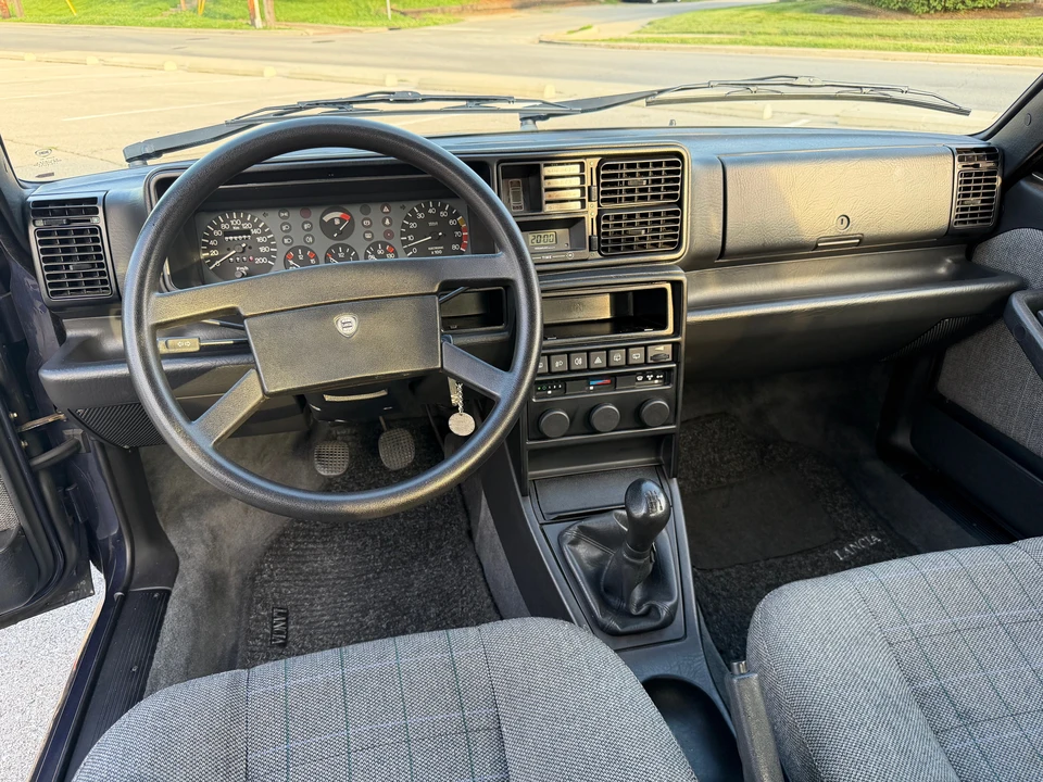 1992 Lancia Delta 1st Gen - Image 7 of 14
