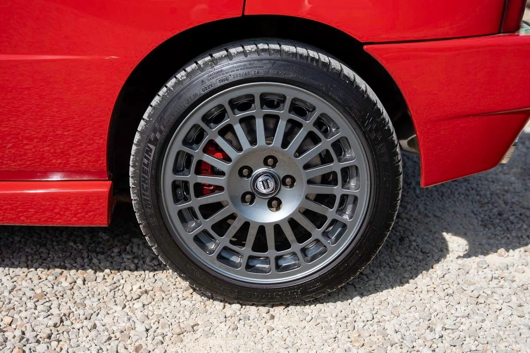 1992 Lancia Delta 1st Gen - Image 28 of 30