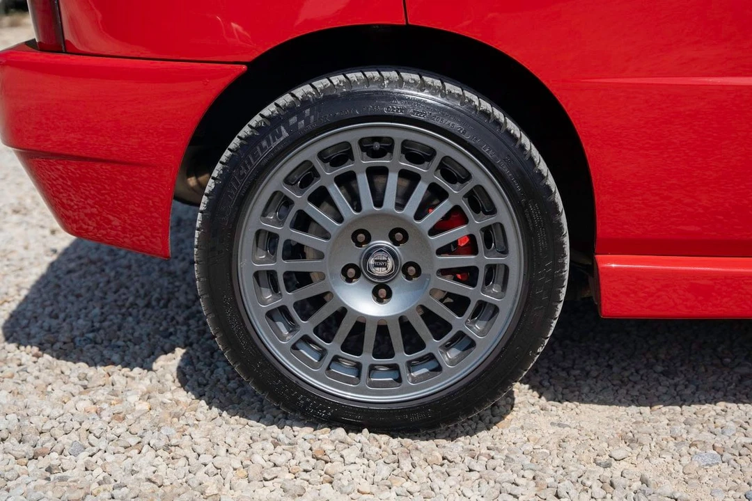 1992 Lancia Delta 1st Gen - Image 30 of 30
